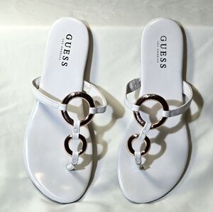 GUESS - Los Angeles - White sandals- size 8
